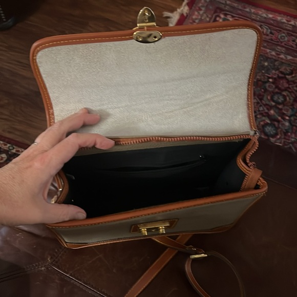 Dooney and Bourke purse - Picture 7 of 13